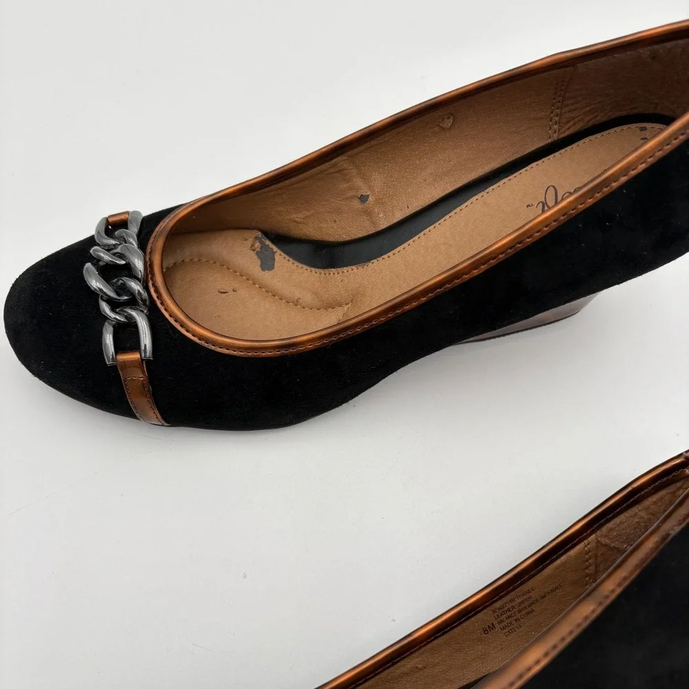 Eurosoft Black Suede Wedge Heels with Chain Detail Women's Size‎ 8M
